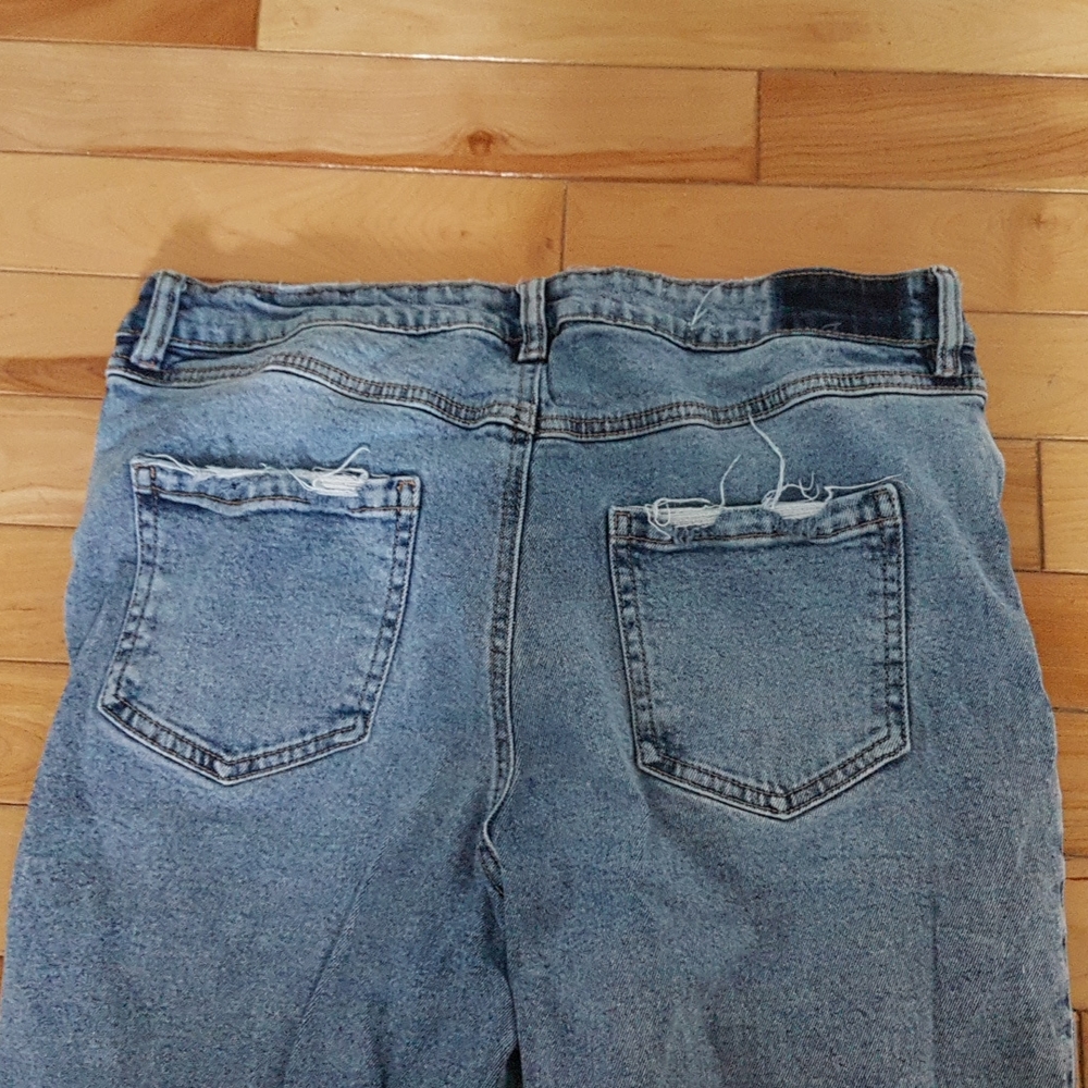 Jeans - Picture 3 of 3